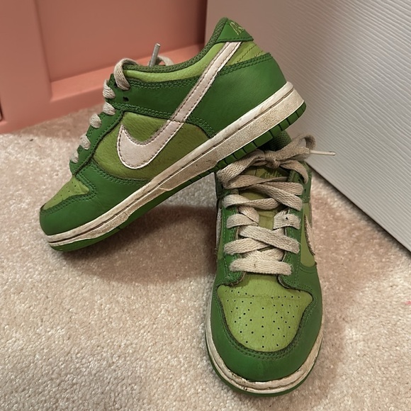 Nike Dunks - Picture 3 of 5